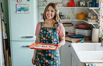 Molly Yeh launches her new "Girl Meets Farm" cookware line 